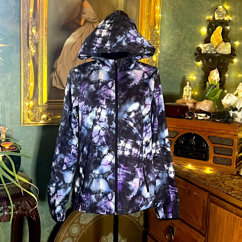 Wind breaker